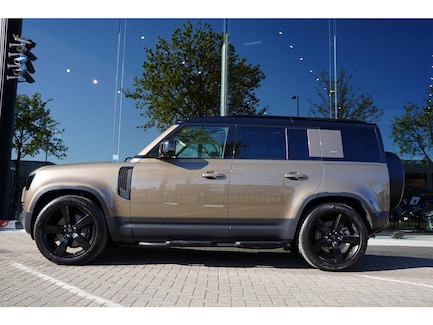 Land Rover Defender 0