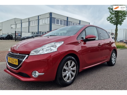 Peugeot 208 0