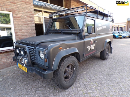 Land Rover Defender 0