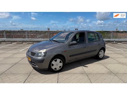 Renault Clio 0
