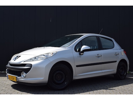 Peugeot 207 0