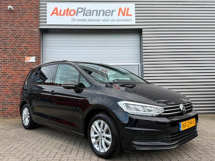 Volkswagen Touran 0