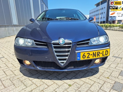 Alfa Romeo 156 0