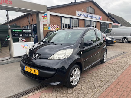 Peugeot 107 0