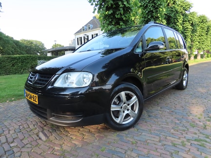 Volkswagen Touran 0