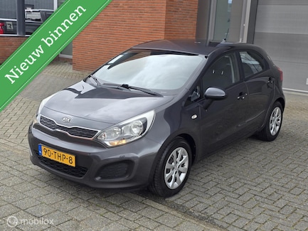 Kia Rio 0