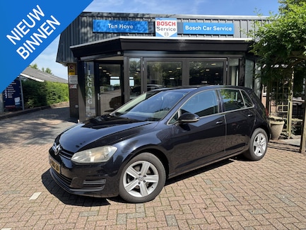 Volkswagen Golf 0