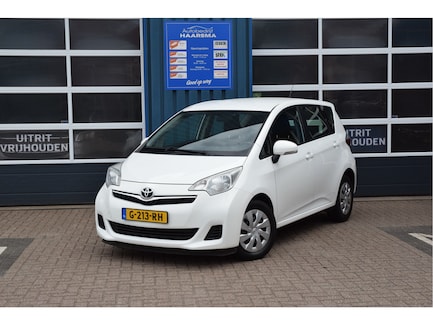 Toyota Verso-S 0