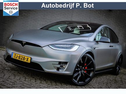 Tesla Model X 0