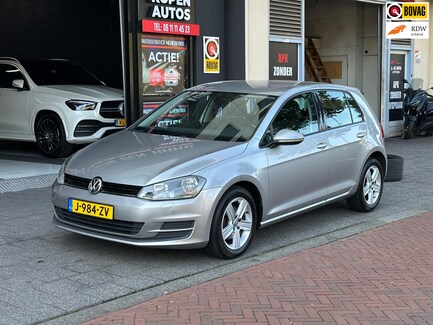 Volkswagen Golf 0