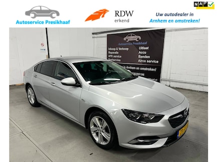 Opel Insignia 0