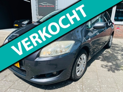 Toyota Auris 0