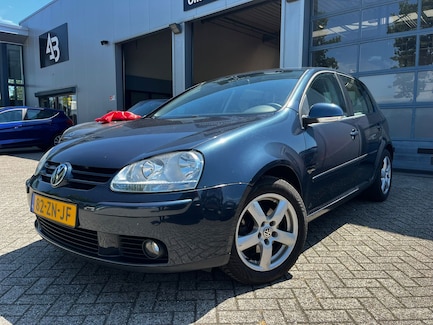 Volkswagen Golf 0