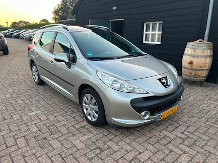 Peugeot 207 0