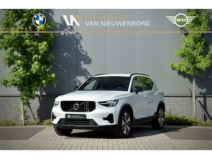 Volvo XC40 0