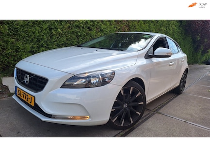 Volvo V40 0