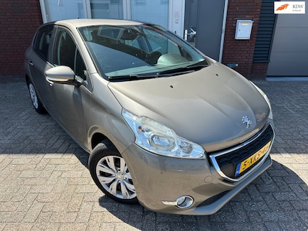 Peugeot 208 0