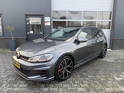Volkswagen Golf 0