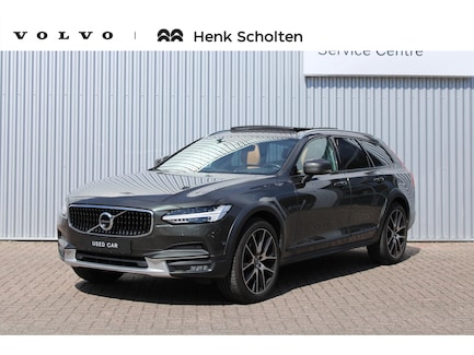 Volvo V90 Cross Country 0