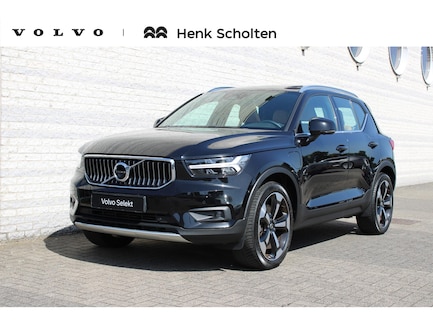Volvo XC40 0