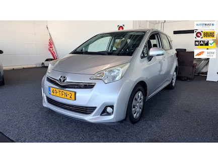 Toyota Verso-S 0