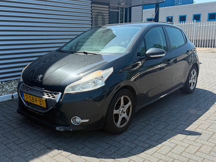 Peugeot 208 0