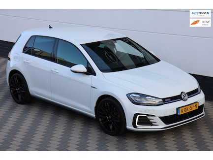 Volkswagen Golf 0