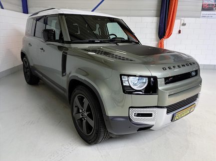 Land Rover Defender 0
