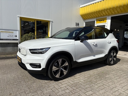 Volvo XC40 0