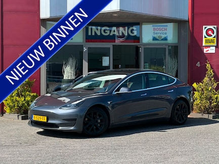 Tesla Model 3 0