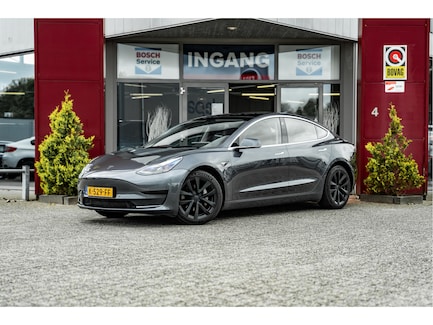 Tesla Model 3 0