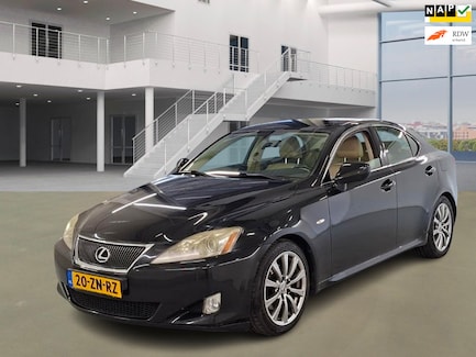 Lexus IS 0