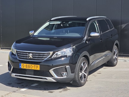 Peugeot 5008 0