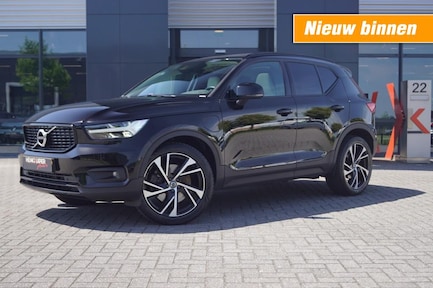 Volvo XC40 0