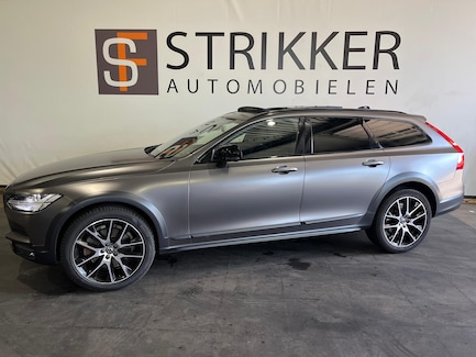 Volvo V90 Cross Country 0