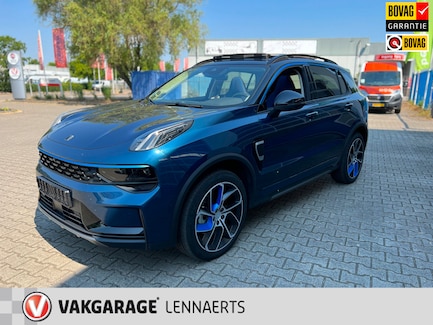 Lynk & Co 01 0