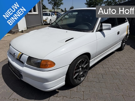 Opel Astra 0