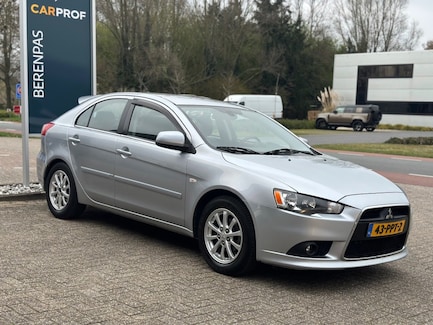 Mitsubishi Lancer 0