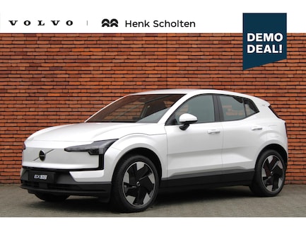 Volvo EX30 0