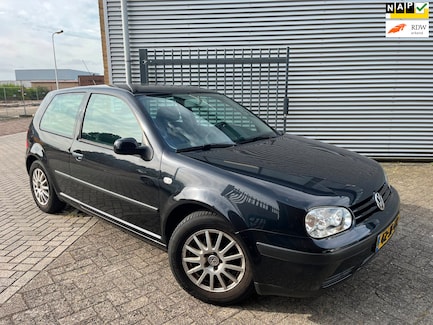 Volkswagen Golf 0