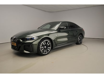 BMW i4 0