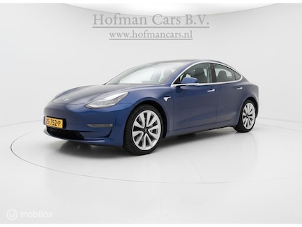 Tesla Model 3 0