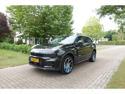 Lynk & Co 01 0