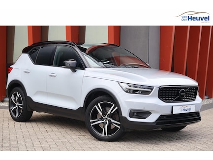 Volvo XC40 0