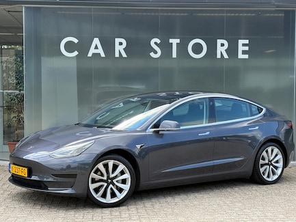 Tesla Model 3 0