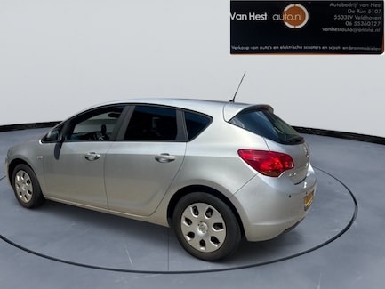 Opel Astra 0