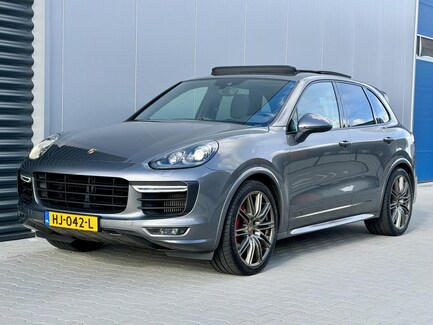 Porsche Cayenne 0