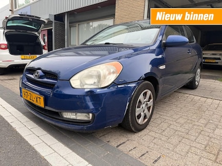 Hyundai Accent 0