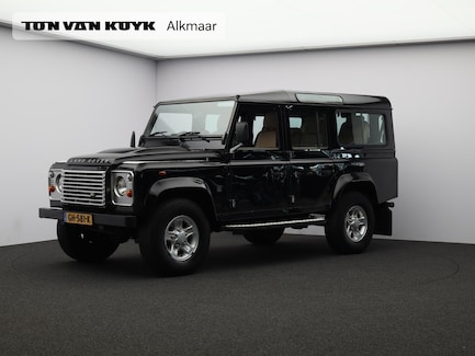 Land Rover Defender 0