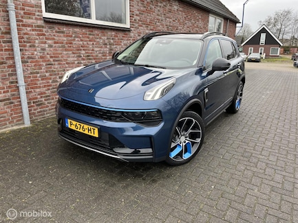 Lynk & Co 01 0